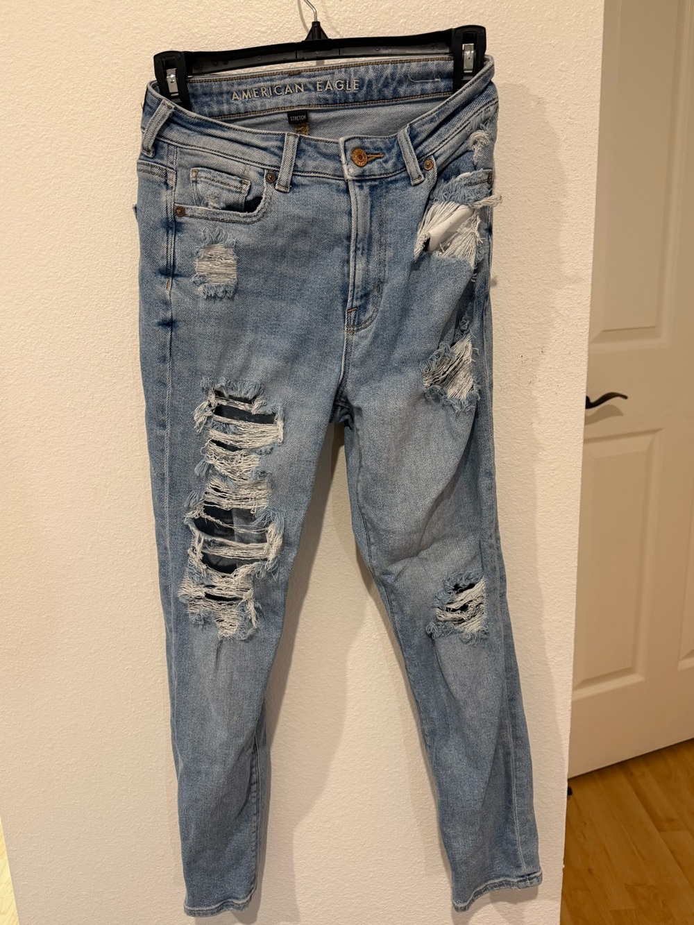 American Eagle Mom Jean